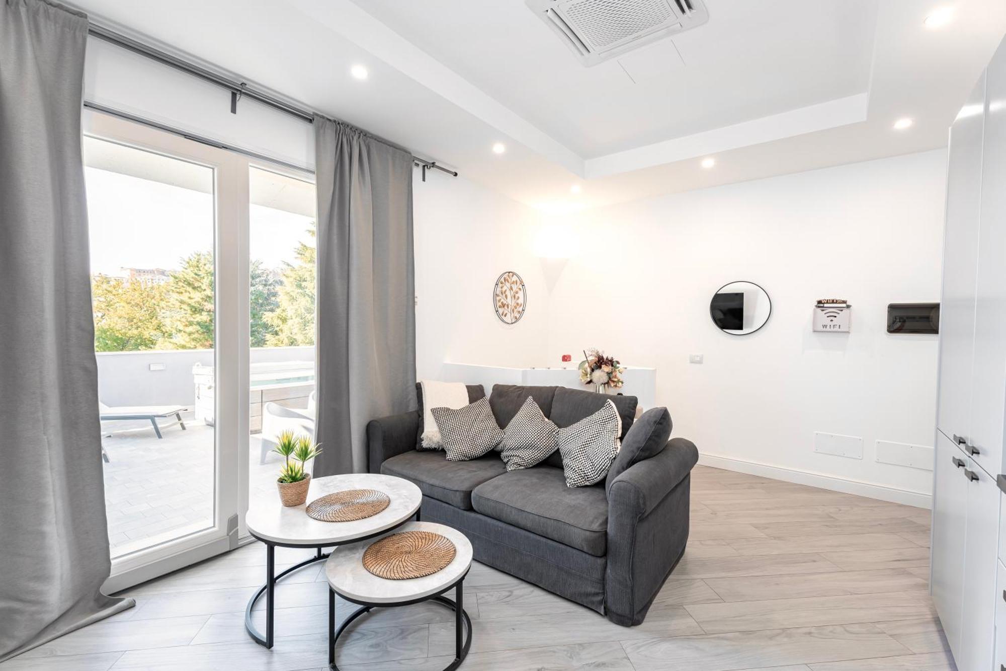 Luxury - Jacuzzi Apartments Near Rome Velletri Exterior foto